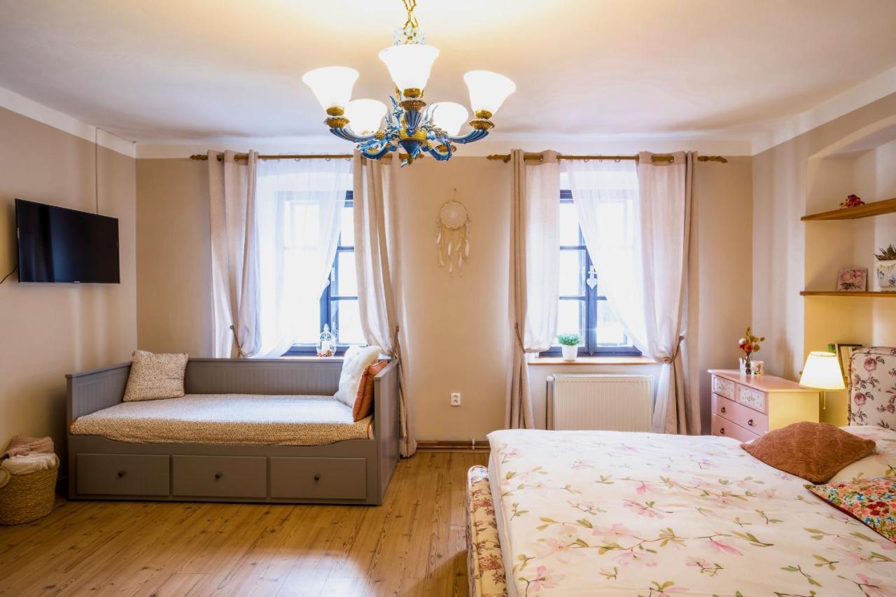 Jiřetín pod JedlovouRustic House V Luzickych Horach公寓 外观 照片